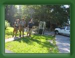 AmicalolaToUnicoi 034 * Us trying to take a picture at the hostle, the camera is on a mailbox, a little tilted * 1600 x 1200 * (921KB)